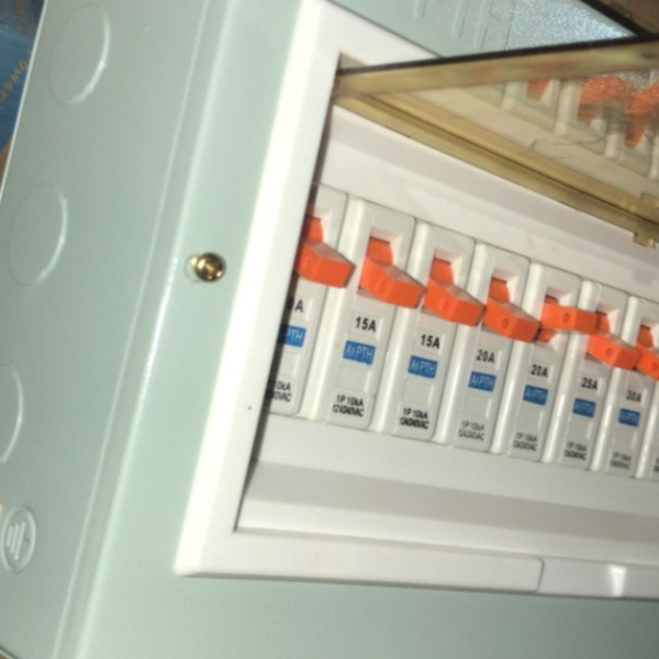 8 Way SPN Distribution Box – Electrical Panel Board Ghana