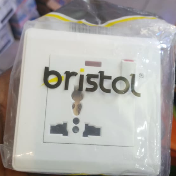 Bristol 13A Single Wall Socket – UK Standard Power Outlet Ghana