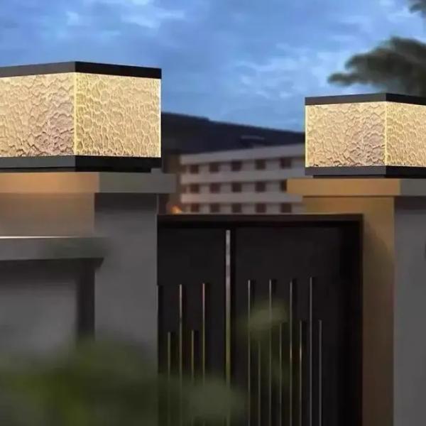 Outdoor Modern Solar LED Gate Pillar Light – Waterproof IP65 for Homes & Offices in Ghana