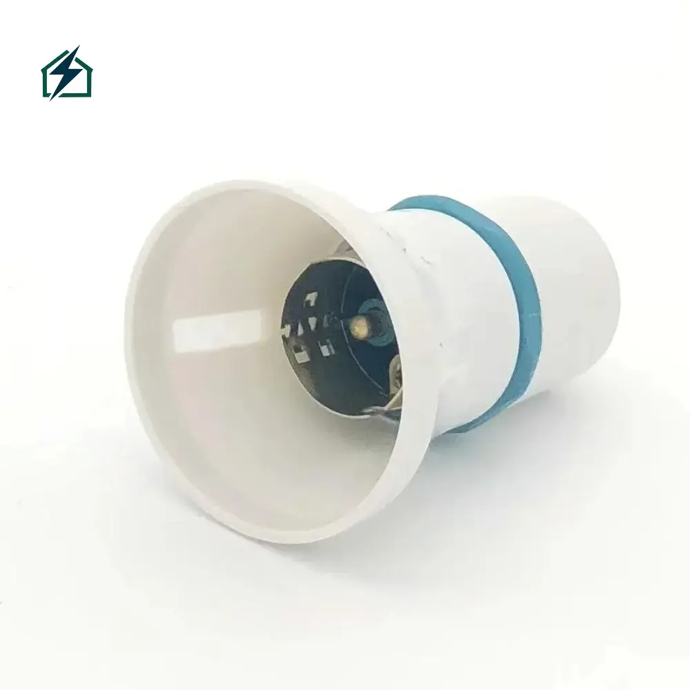 Focus  B22 Pin Type Wall Lampholder – Durable CE-Certified Light Bulb Holder for Ghana Homes & Offices Brass Internal Contacts