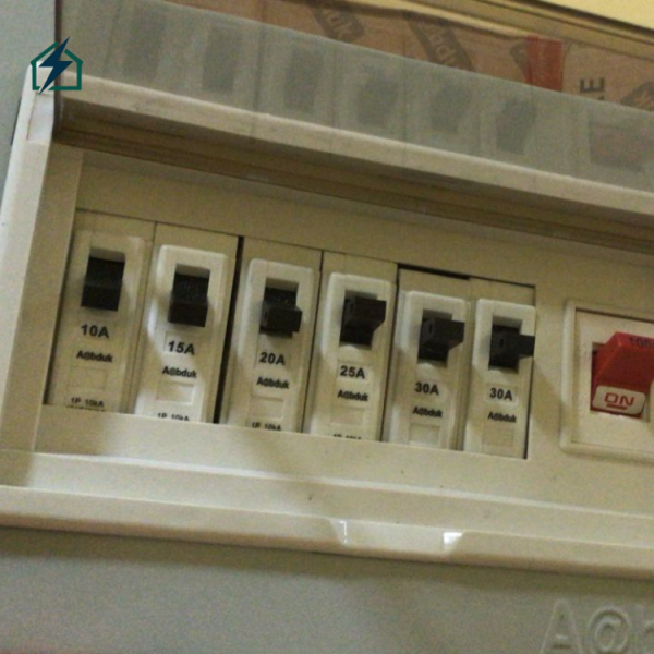 6 Way SPN Distribution Box – Electrical Panel Board